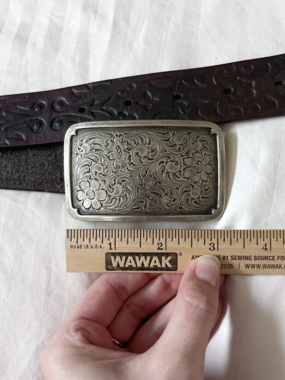 Vintage Fossil Brown Leather Belt | Engraved Floral Buckle | Women’s Small - Picture 10 of 13